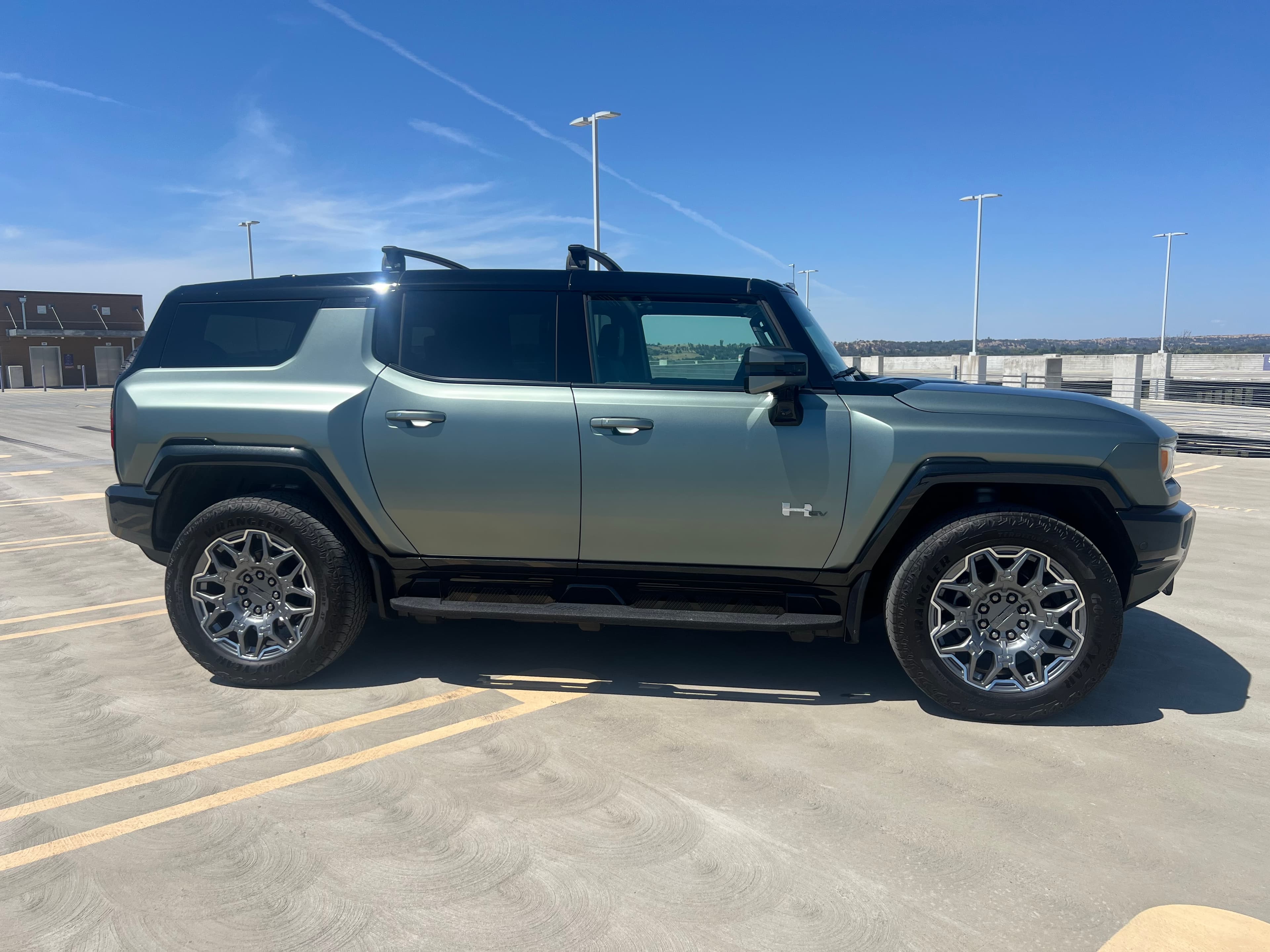 Moonshot Green Matte GMC HUMMER EV 3X image 2