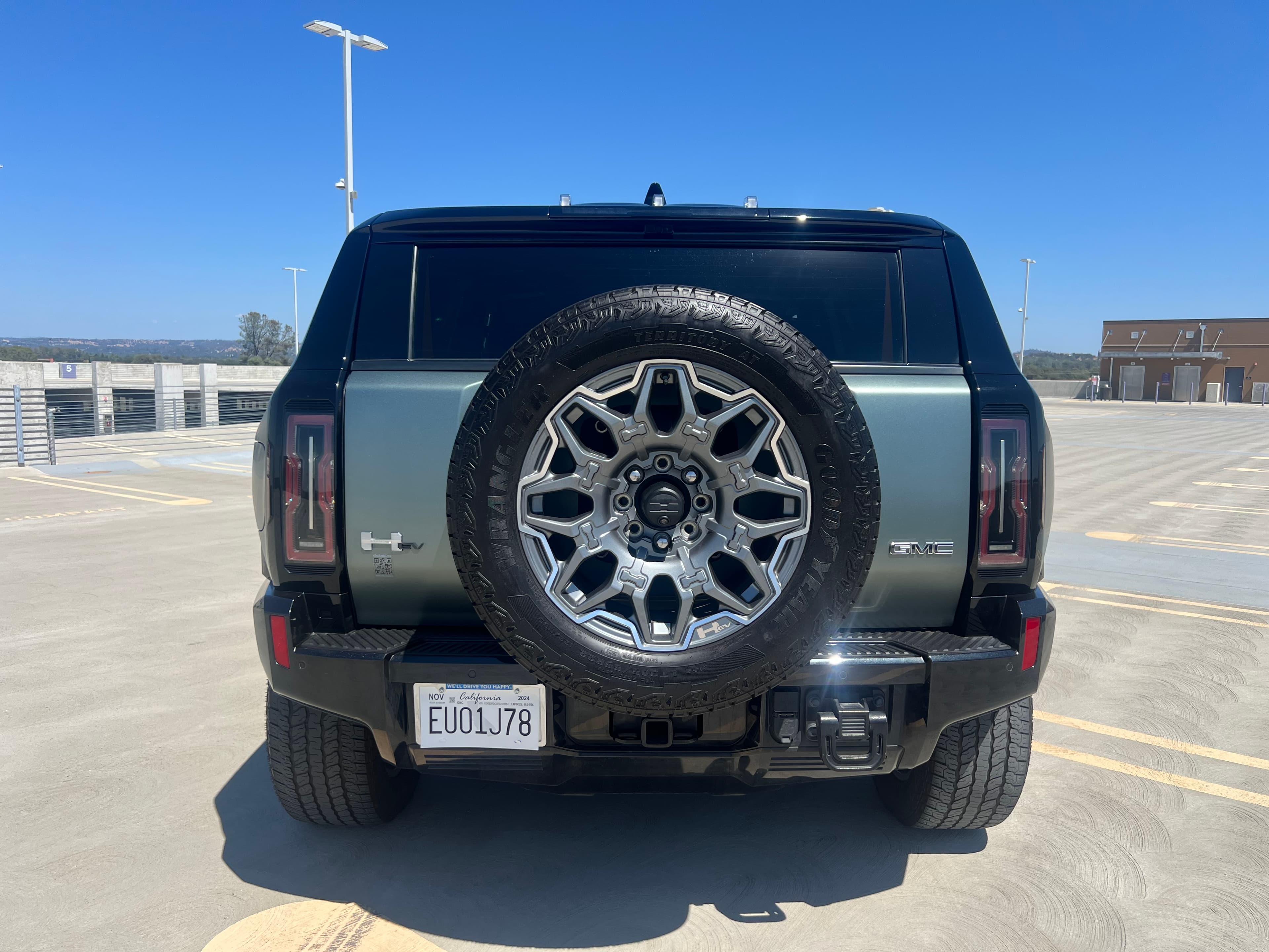 Moonshot Green Matte GMC HUMMER EV 3X image 4