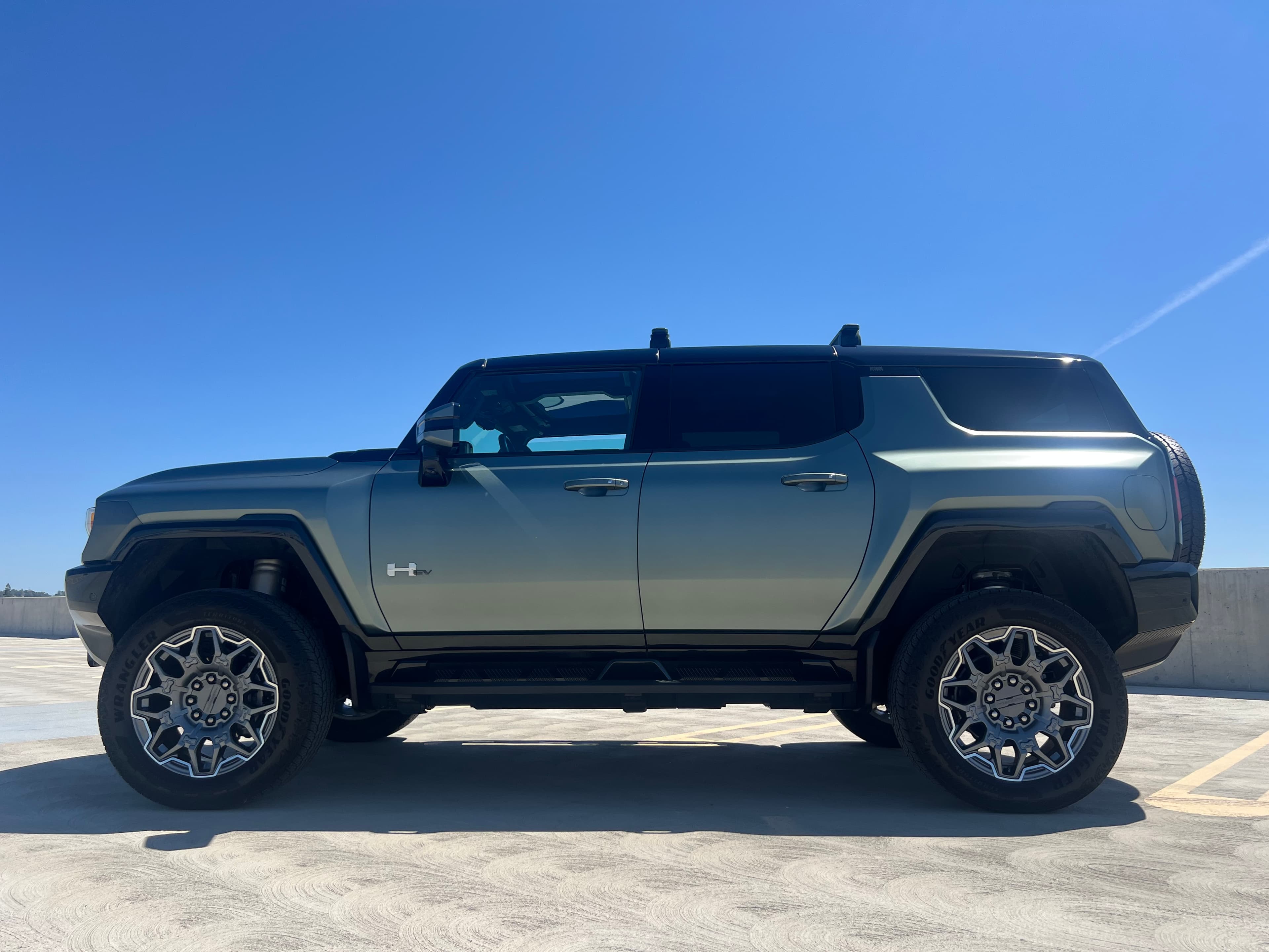 Moonshot Green Matte GMC HUMMER EV 3X image 6
